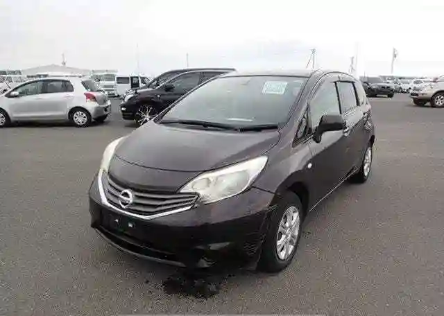 2013 NISSAN NOTE X