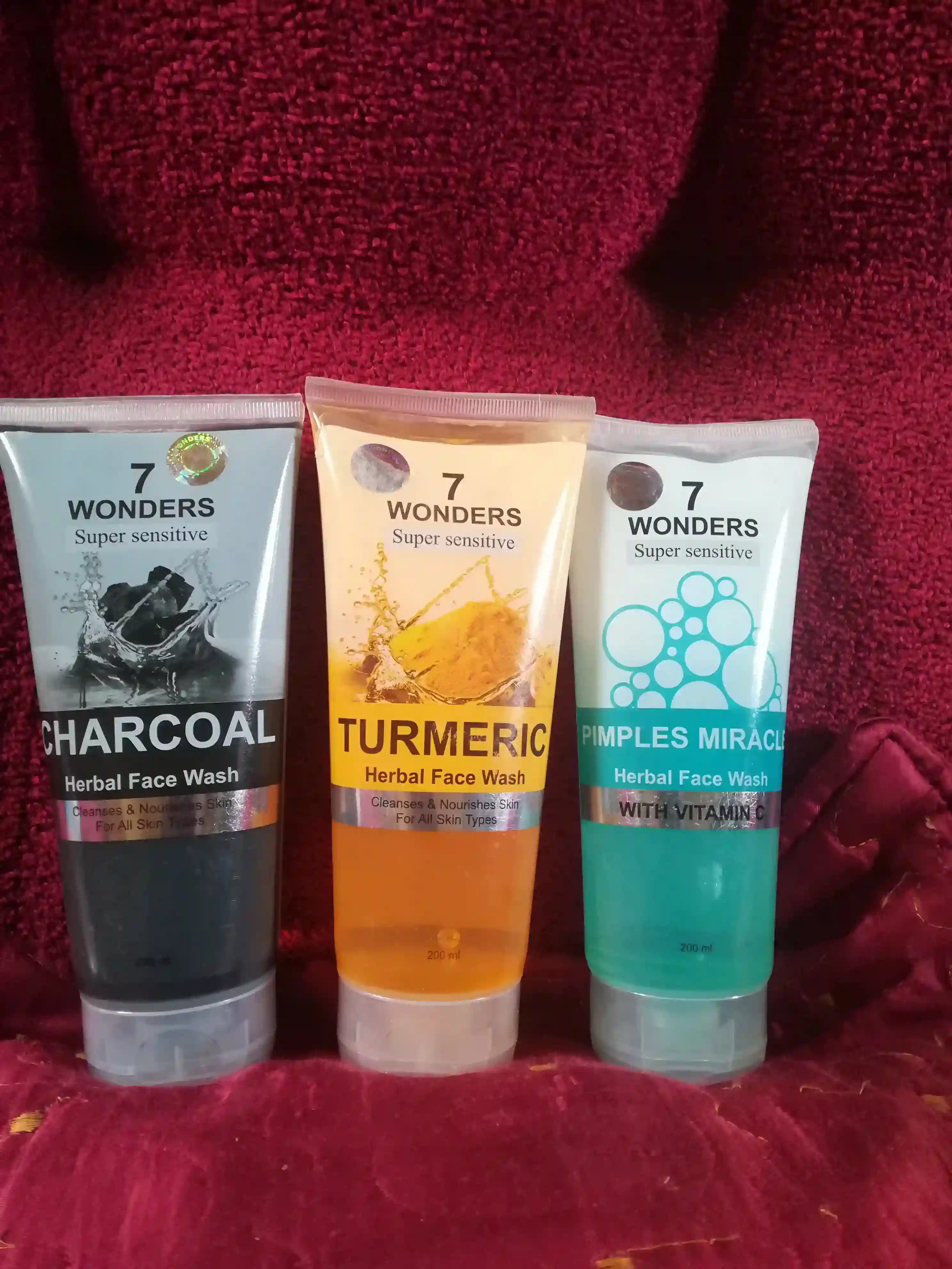 7 Wonders Face Washes (Charcoal, Time rich, Pimples miracle) 