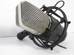 Condenser mic with stand, pop filter and other extra
