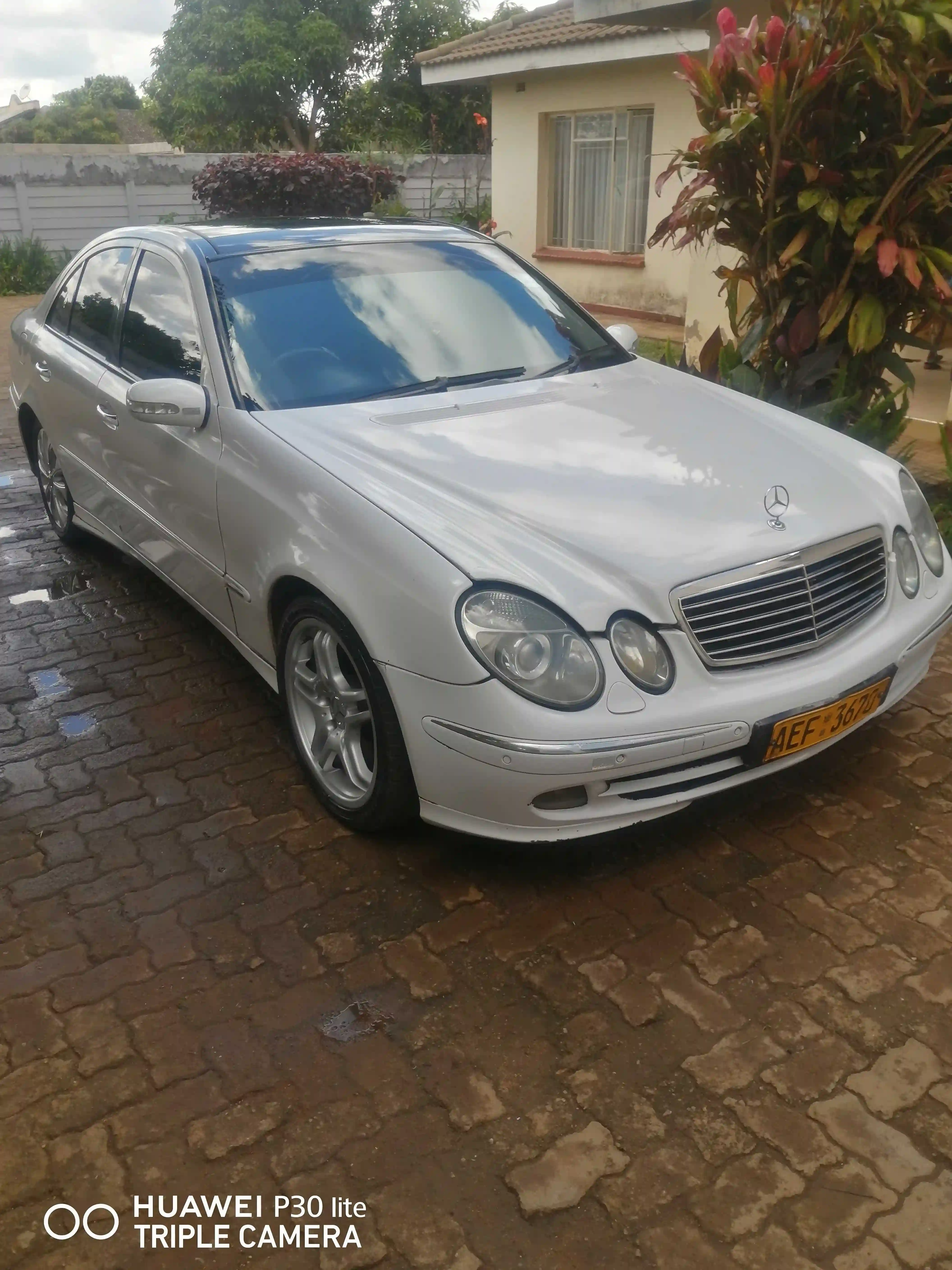 E320 MERCEDES BENZ