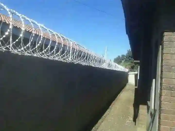 ELECTRIC FENCE AND RAZOR WIRE INSTALLATIONS  HARARE ZIMBABWE