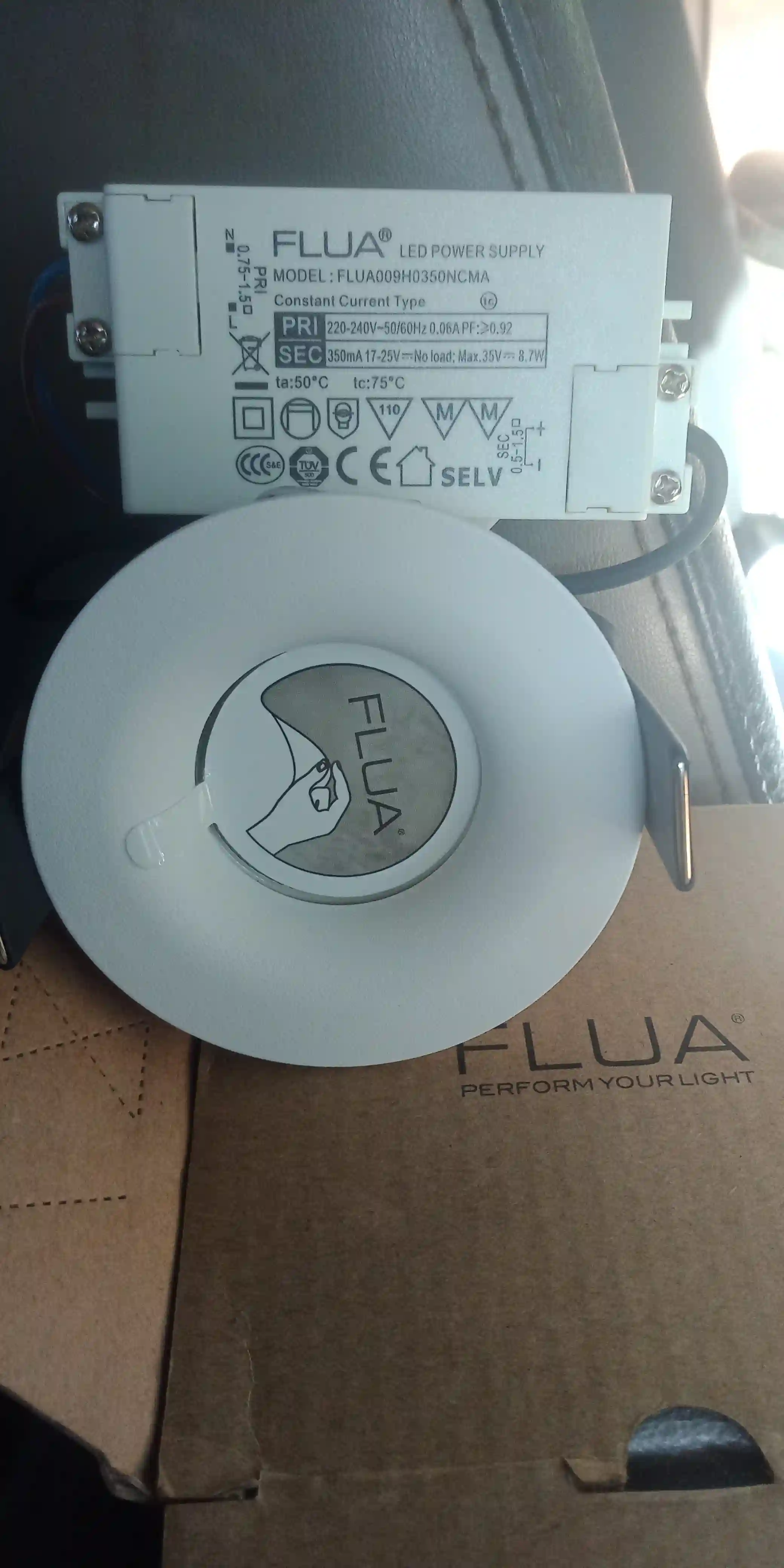 FLUA LED 7.9w Ceiling lights