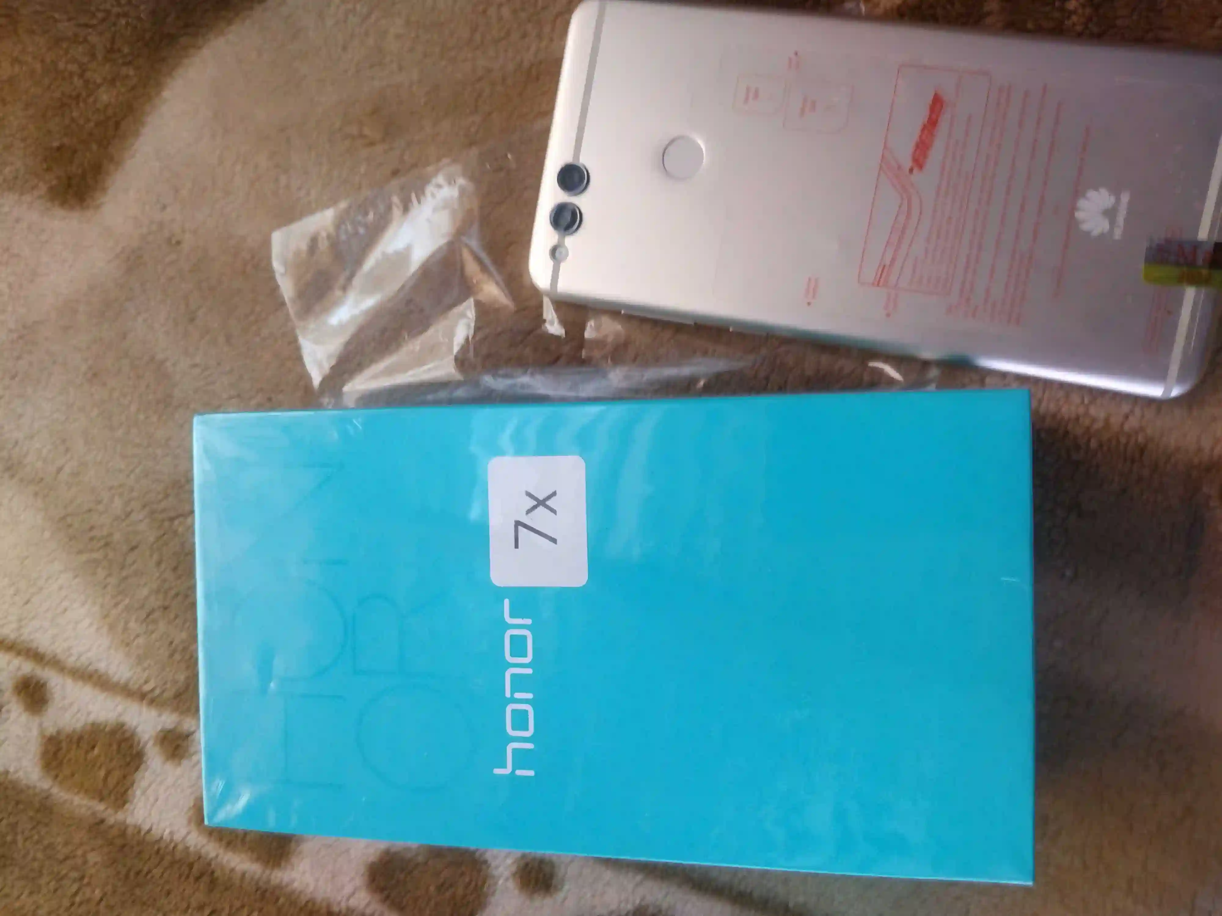 Huawei 7x, 128gb, Full Box & Accessories
