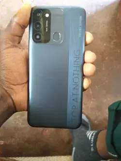 Tecno spark 8c
