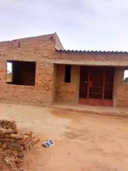 Unfinished 7 roomed house in Dema