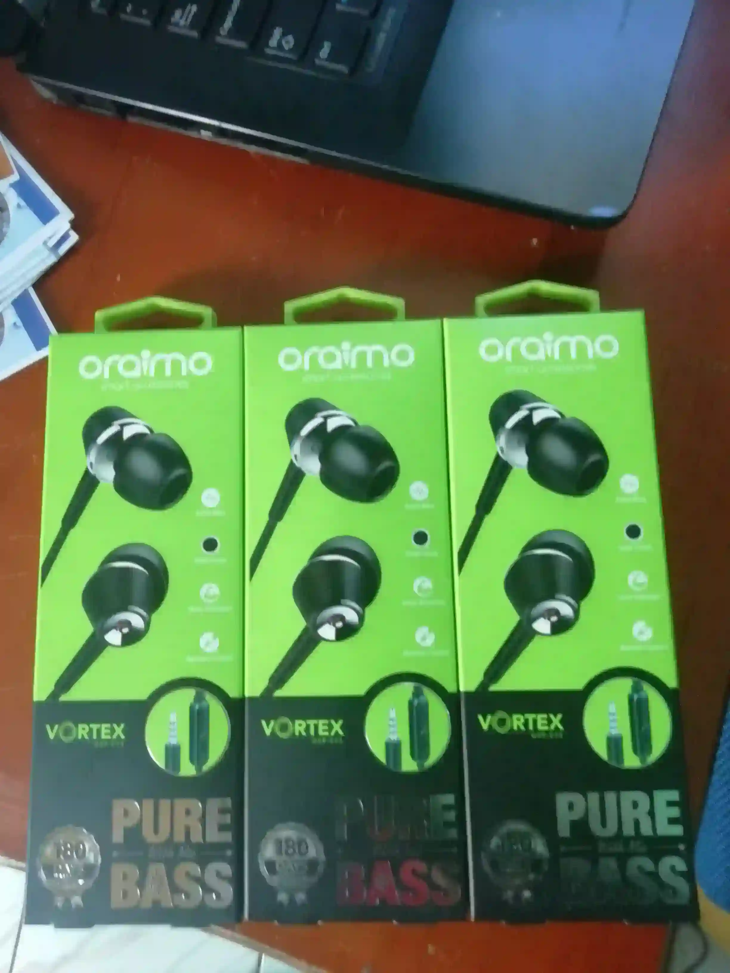 Vortex 2 oraimo ear phones for sale in zimbabwe