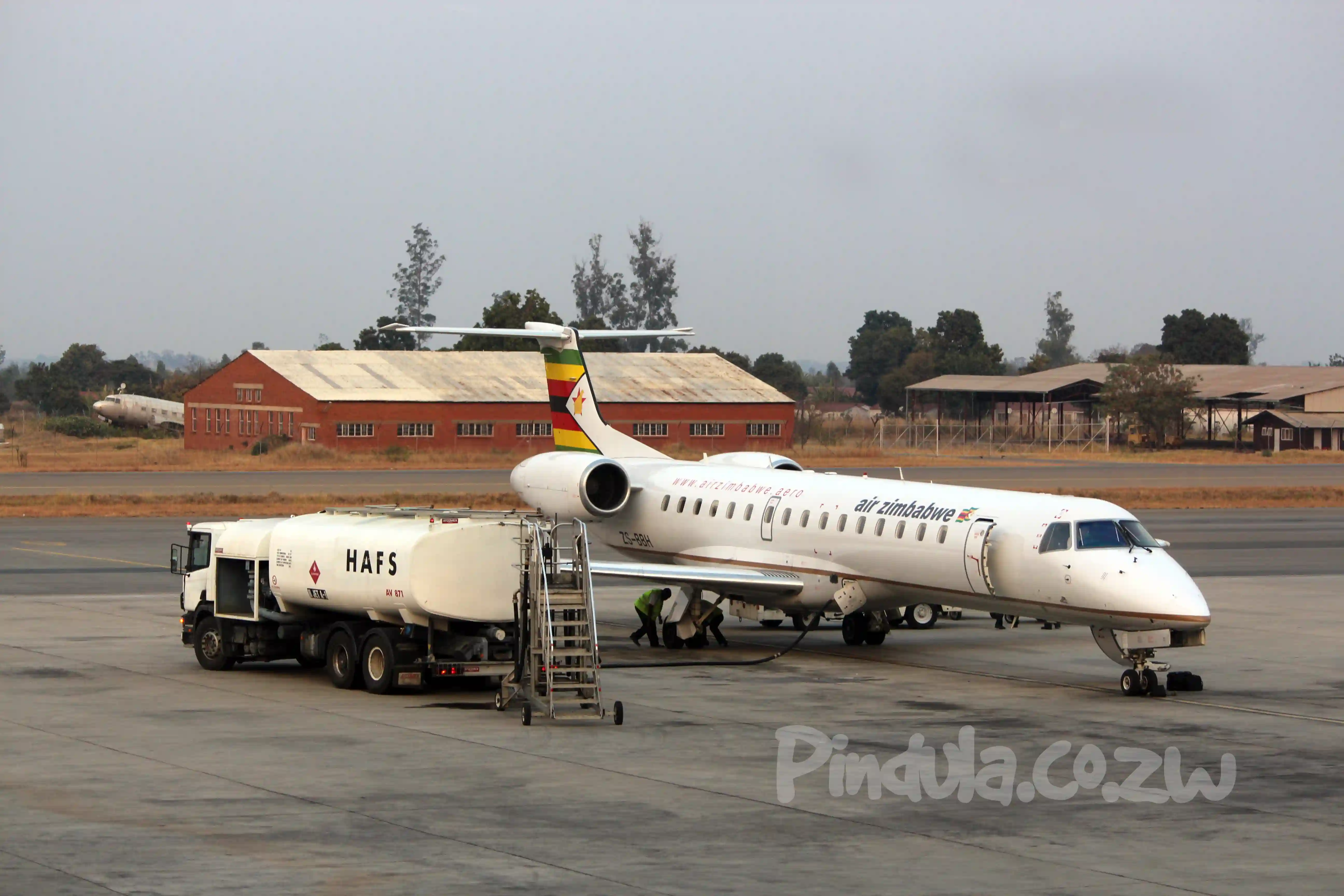 Air Zim Leaves Joburg - Byo Passengers In Harare To Sleep On Benches
