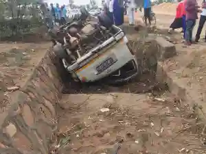 Bulawayo Kombi Overturns, Falls Into Ditch (Photos)