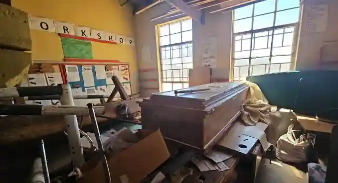 Bulawayo School's Grade 3 Pupils Forced To Study Next To Coffin For Years