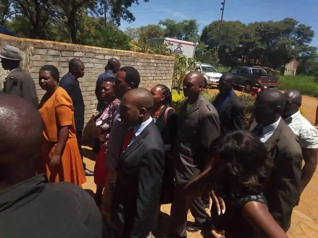 Chamisa Barred From Mtukudzi Funeral After He Attempted To Enter Stadium With His Motorcade
