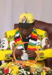 Charamba Explains Picture Of Mnangagwa Taking Pills, Says President Had A Bad Cold