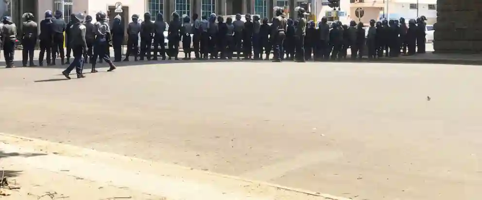 Dozens Of Riot Police Officers Deployed As Chamisa Makes Ad Hoc Appearance At Harare Magistrate Court