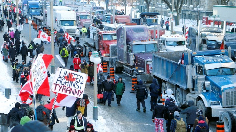 Freedom Convoy: Truckers cause chaos in Ottawa after second day of protests