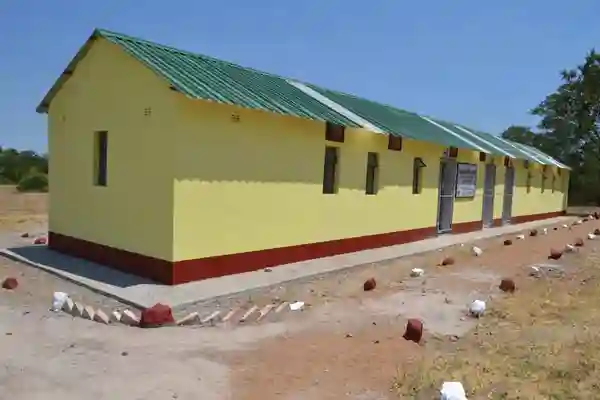 Gokwe School Receives Flush Toilets From Donors