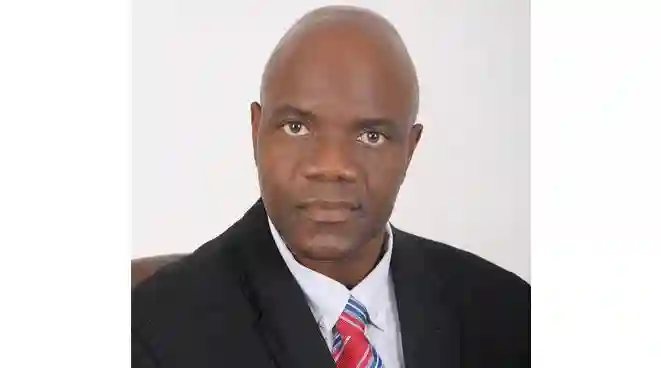 Grace is not qualified to be president says Mutambara