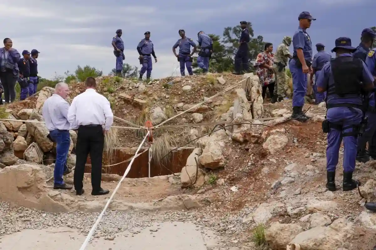 Illegal Miners In South African Mine Not Trapped, But "Refusing" To Resurface - Police