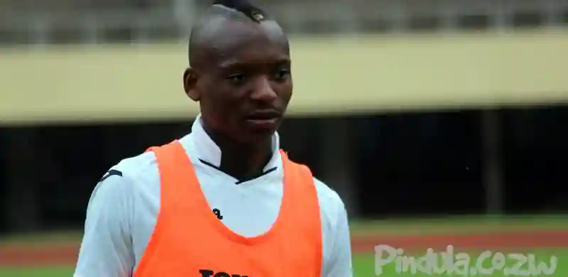 Khama Billiat finally trains with the Warriors