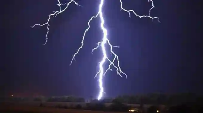Lightning Kills Zimbabwean Farmer