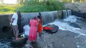 'Manjuzu' Spirits Cleansing In Mukuvisi River