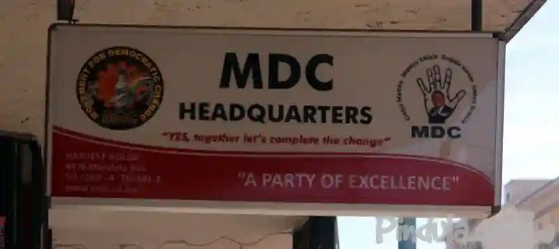 MDC-T's Charlton Hwende apologises to Khupe, says he did not condone attack