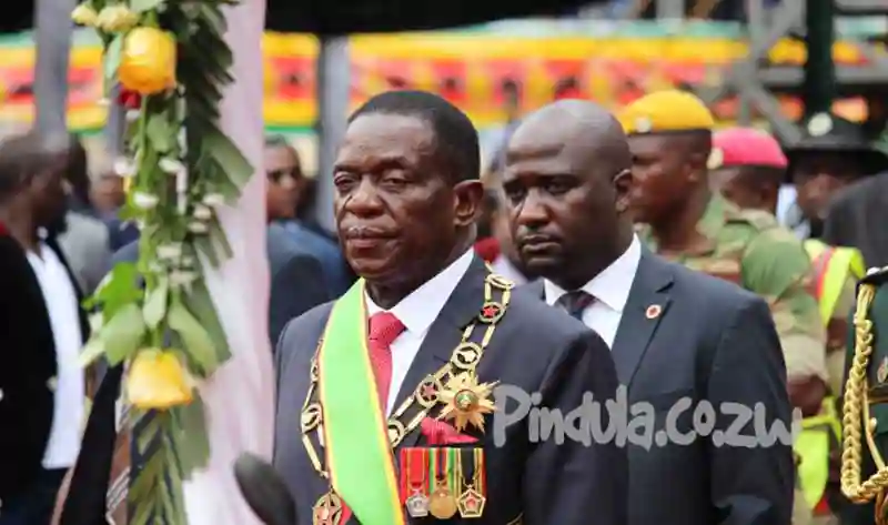 Mnangagwa Promotes 21 Zimbabwe National Army Officers