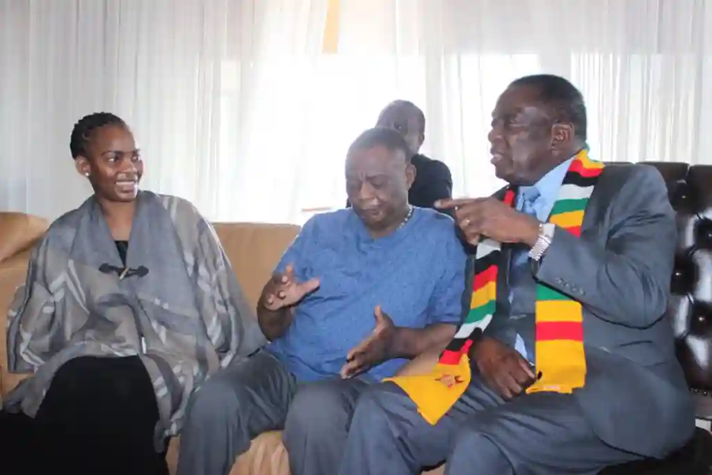 Mnangagwa Visits Chiwenga