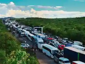 More Than 20 000 Travellers Cross Into Zimbabwe Through Beitbridge Border Post