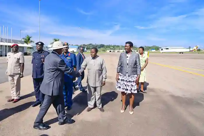 Museveni Leaves Kampala For Zimbabwe