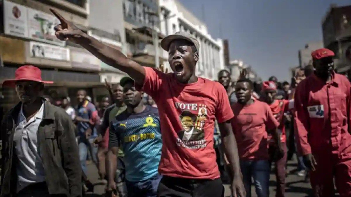 "No Agreed Funding, No More Demos!" - 'Duped' MDC Youths Tell Party Leadership