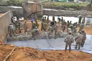 PICTURES: SA Army Engineers Repairing Bridges In Chimanimani
