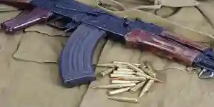 Police Detectives Intercept Automatic Rifles Smugglers
