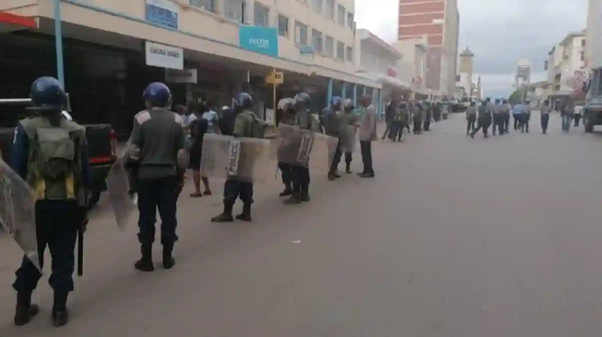 Police "Lay Siege" Of MDC Headquarters