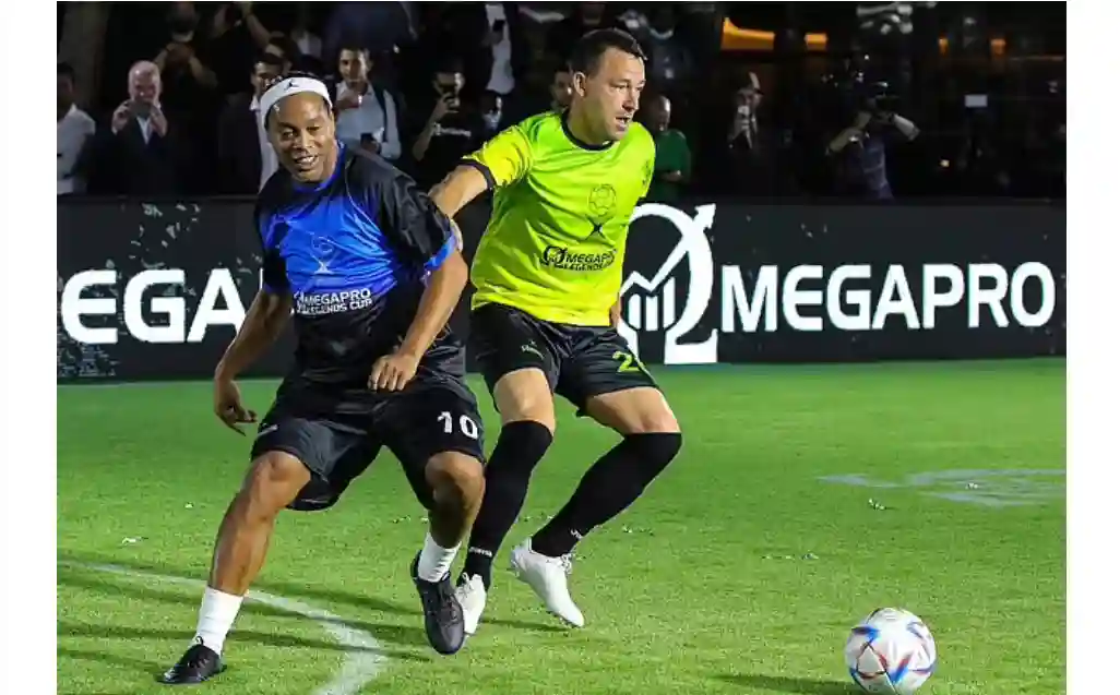 Ronaldinho-led Team Beat Figo Led Team In Dubai