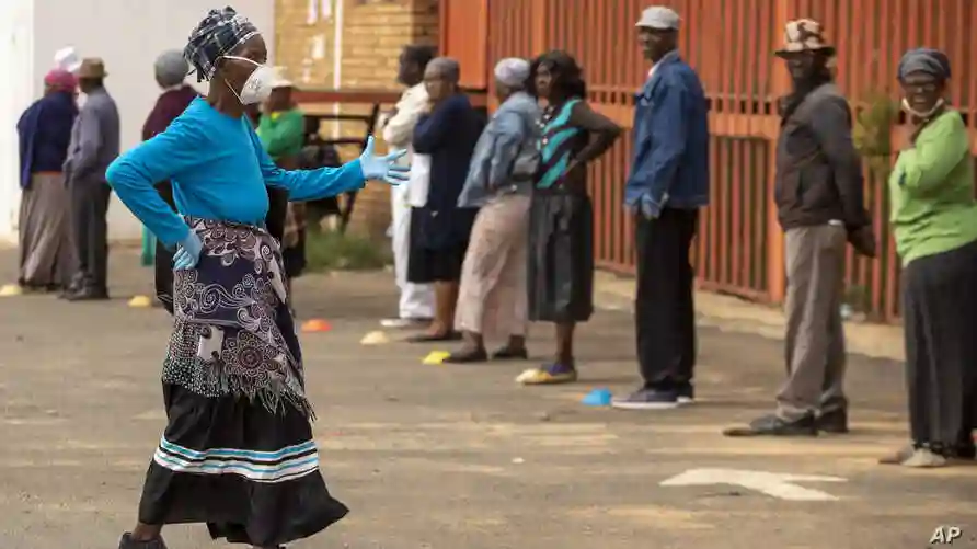 Some Zimbabweans In SA Desperate To Return Home