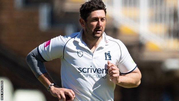 Tim Bresnan: Warwickshire's former England all-rounder announces retirement