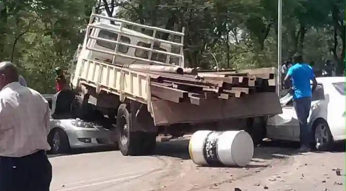 Truck Carrying Steel Bars Crashes Into Police Roadblock, Injures 7 People