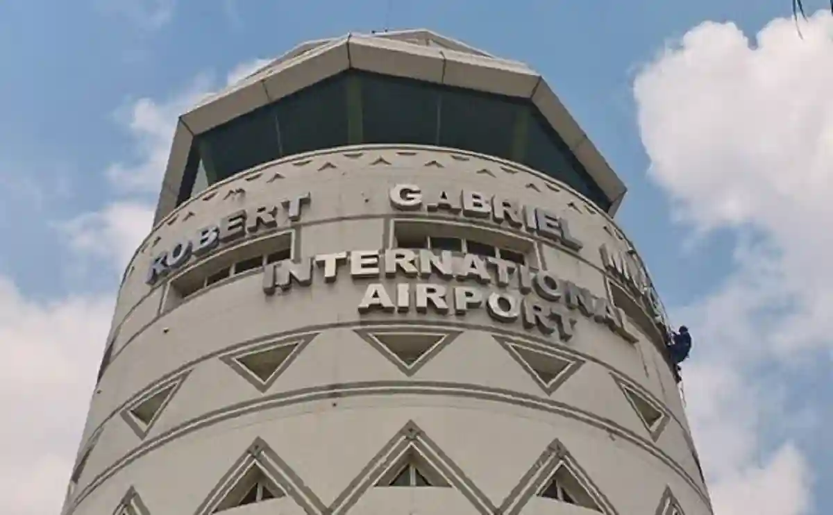 UPDATE: CAAZ Dismisses "Sewage Gush Out Of RG Mugabe Airport Shop" Report