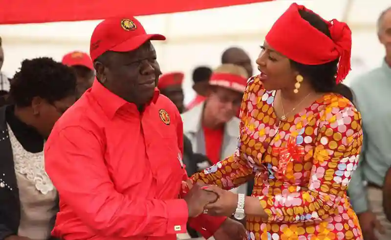 Updated: Oliver Mtukudzi Sings "Neria" At Tsvangirai's Funeral As Family Fails To Acknowledge Elizabeth, But Acknowledges Susan's Relatives