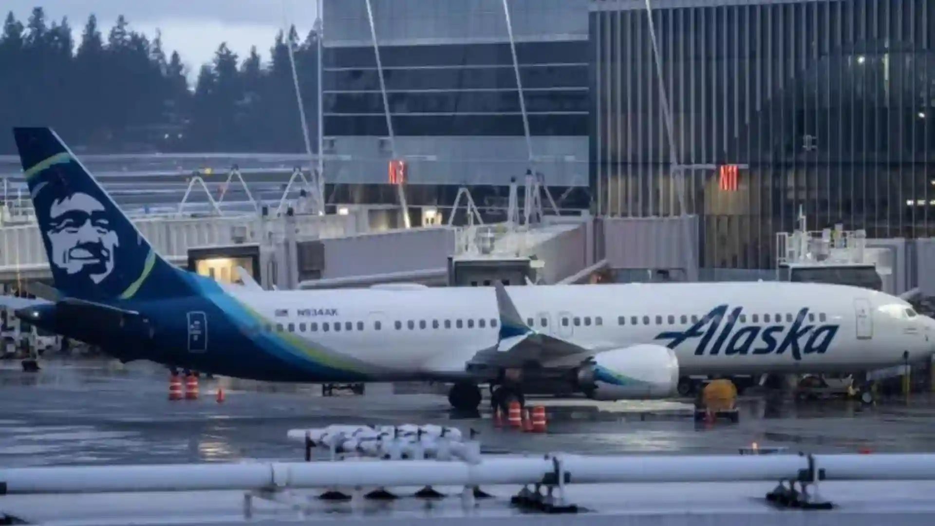 USA Has Grounded Boeing 737 Max 9 Aircraft After A Part Of The Plane ...