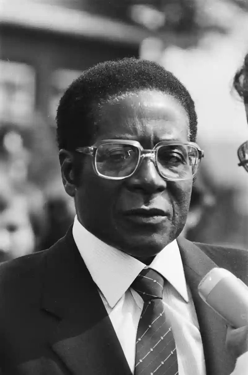 WATCH: A Rare Footage Of An Adored Mugabe And Maurice Nyagumbo One Year After The War.
