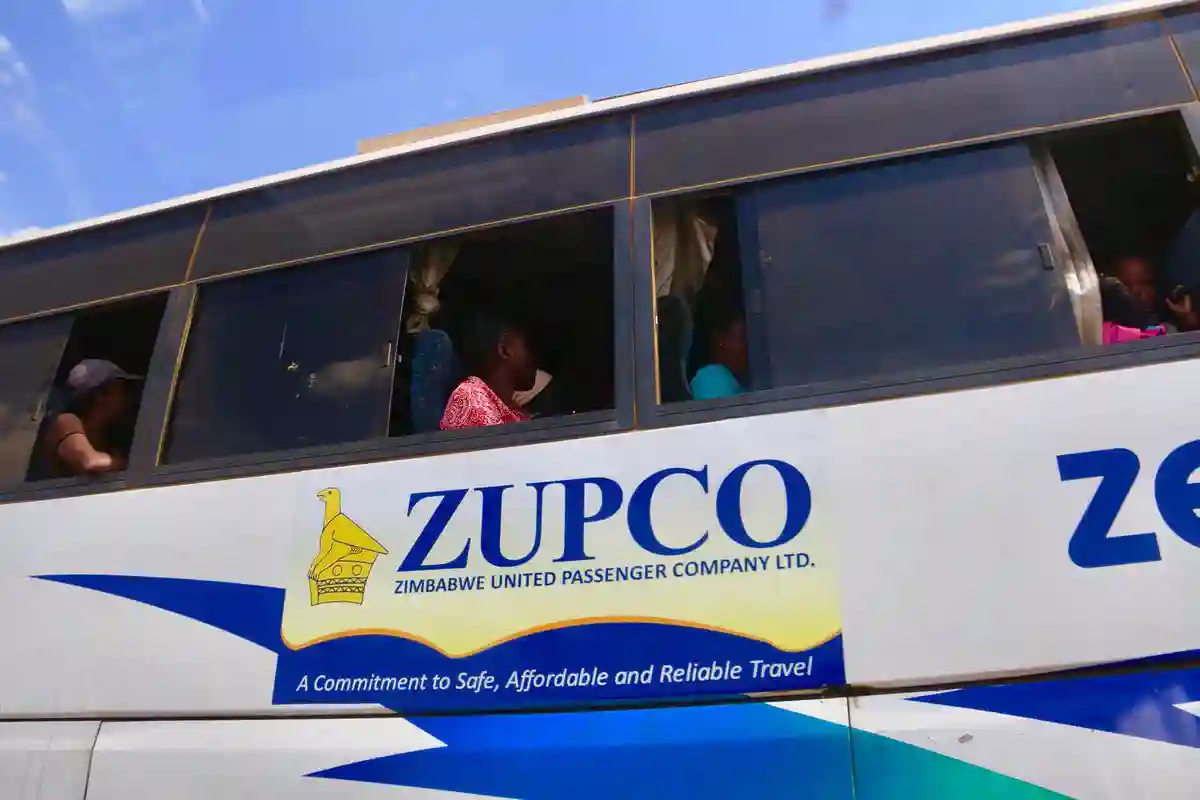 Watch: Desperate Passengers Board ZUPCO Buses Through Windows