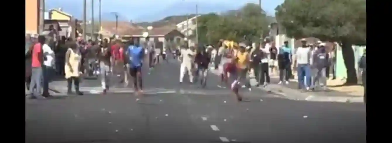 WATCH: "Hungry" South Africans Protest During Lockdown