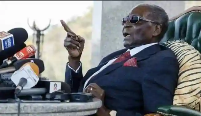 WATCH: Mourners Sing "Asi Chingwa Ndasiya Padhola" At Mugabe's Funeral