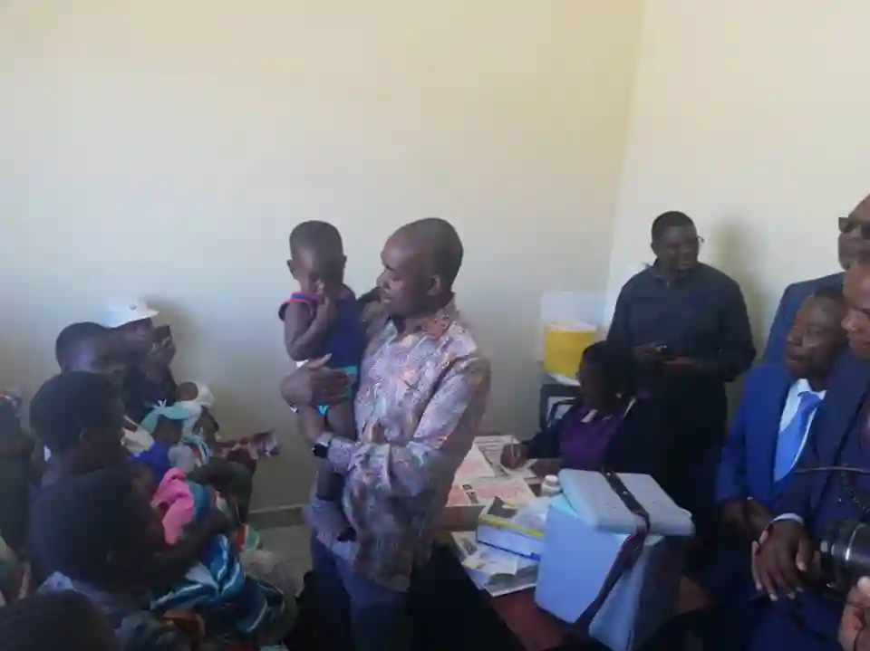 WATCH: Nelson Chamisa Visits Hopley Clinic