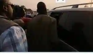 WATCH: Supporters Rush To Greet Chamisa As He Stops Over In Murehwa