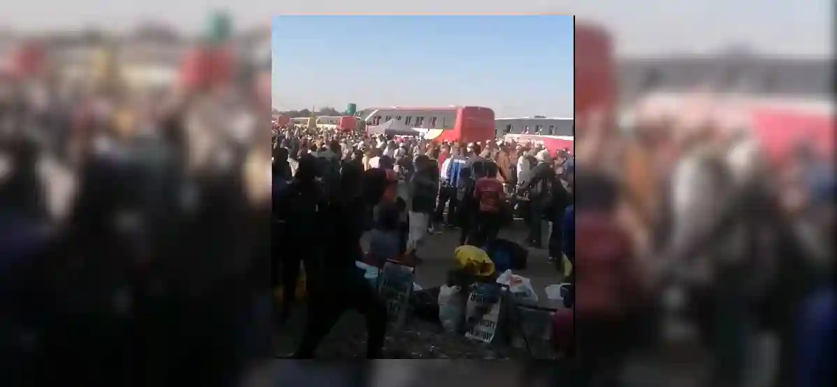 WATCH: Thousands Throng Mbare Bus Terminus... Urbanites Risk Spreading Coronavirus To The Countryside