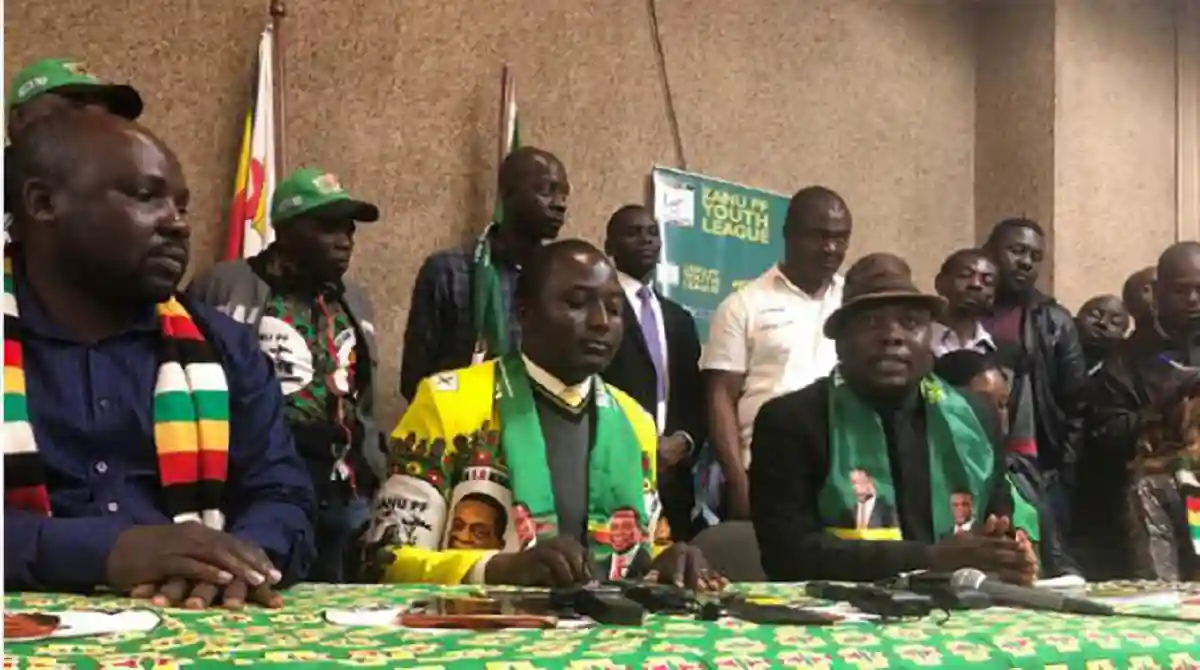 WATCH: We Are In Full Support Of the Politburo's Decision To Suspend Matutu And Tsenengamu -  Zanu PF Youth League Members