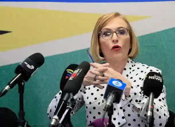 "What Happened To Ubuntu?": Helen Zille Calls For Humane Approach To Trapped Illegal Miners