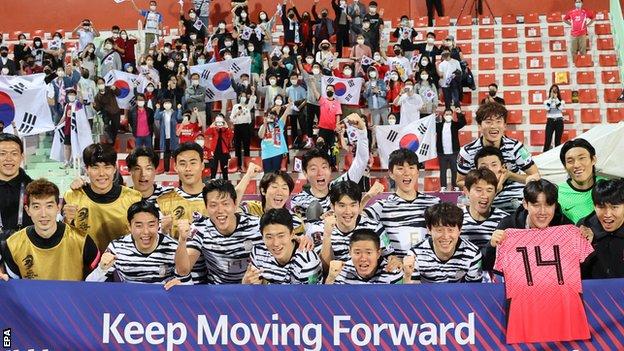 World Cup 2022 qualifying: South Korea claim place but Australia in doubt
