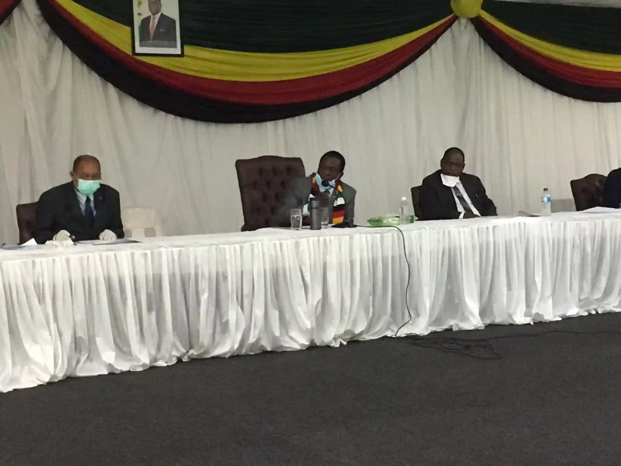 'Zimbabwe Headed Towards Eventual Lockdown'